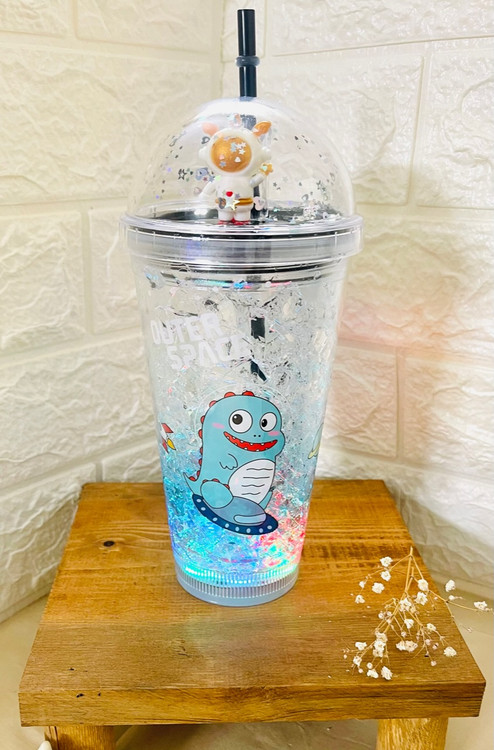 لیوان اسموتی طرح فضانورد2