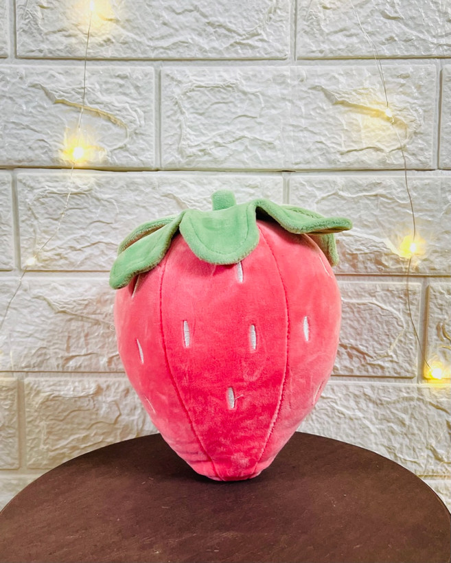 عروسک توت فرنگی