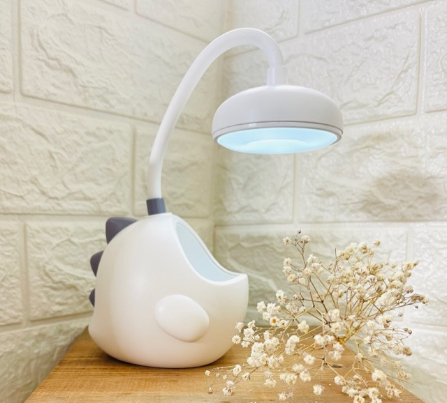 چراغ مطالعه و جاقلمی دایناسور