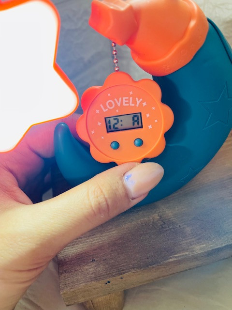 چراغ مطالعه ساعت دار