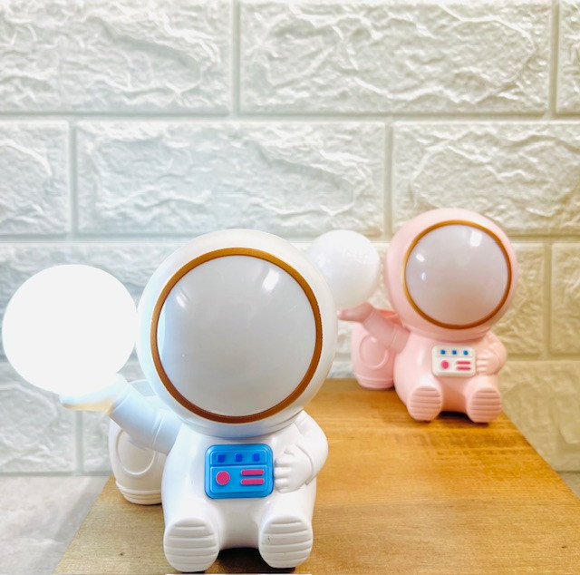 شب خواب فضانورد