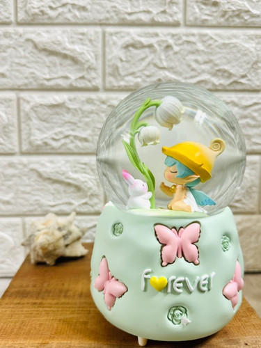 گوی موزیکال برجسته دختر