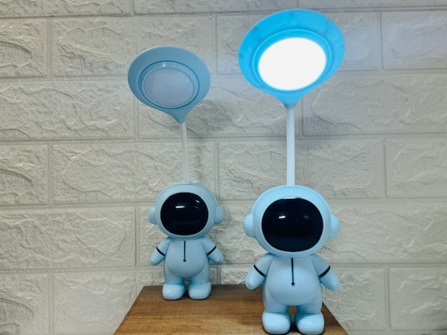 چراغ مطالعه فضانوردجدید