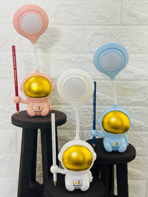 چراغ مطالعه پسرونه