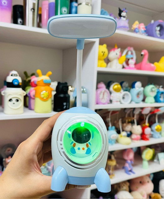 چراغ مطالعه وشب خواب طرح فضانورد