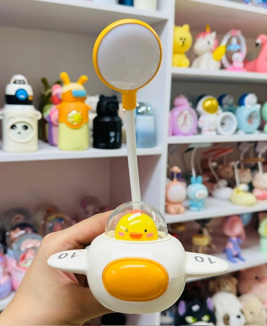 چراغ مطالعه و شب خواب هواپیما جوجه