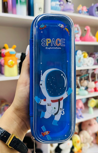 جامدادی فانتزی طلقی فضانورد