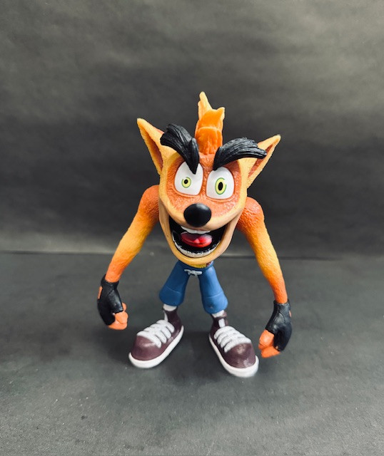 اکشن فیگور کراش